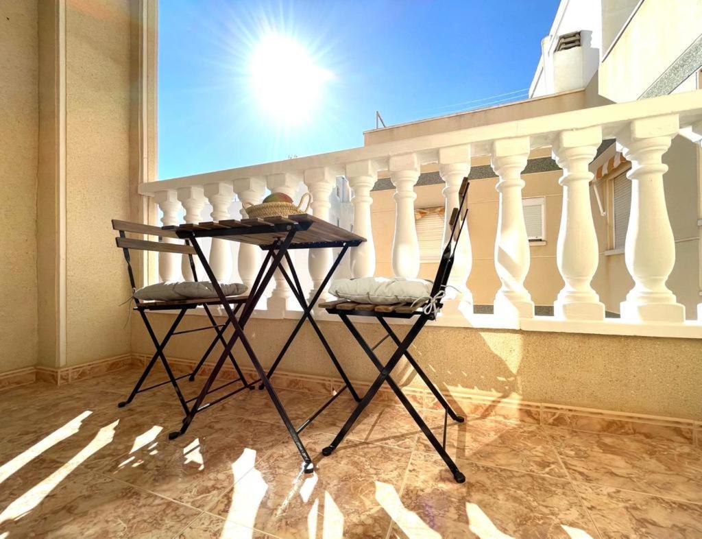 Apartamento Azzurro Apartment Torrevieja Bagian luar foto